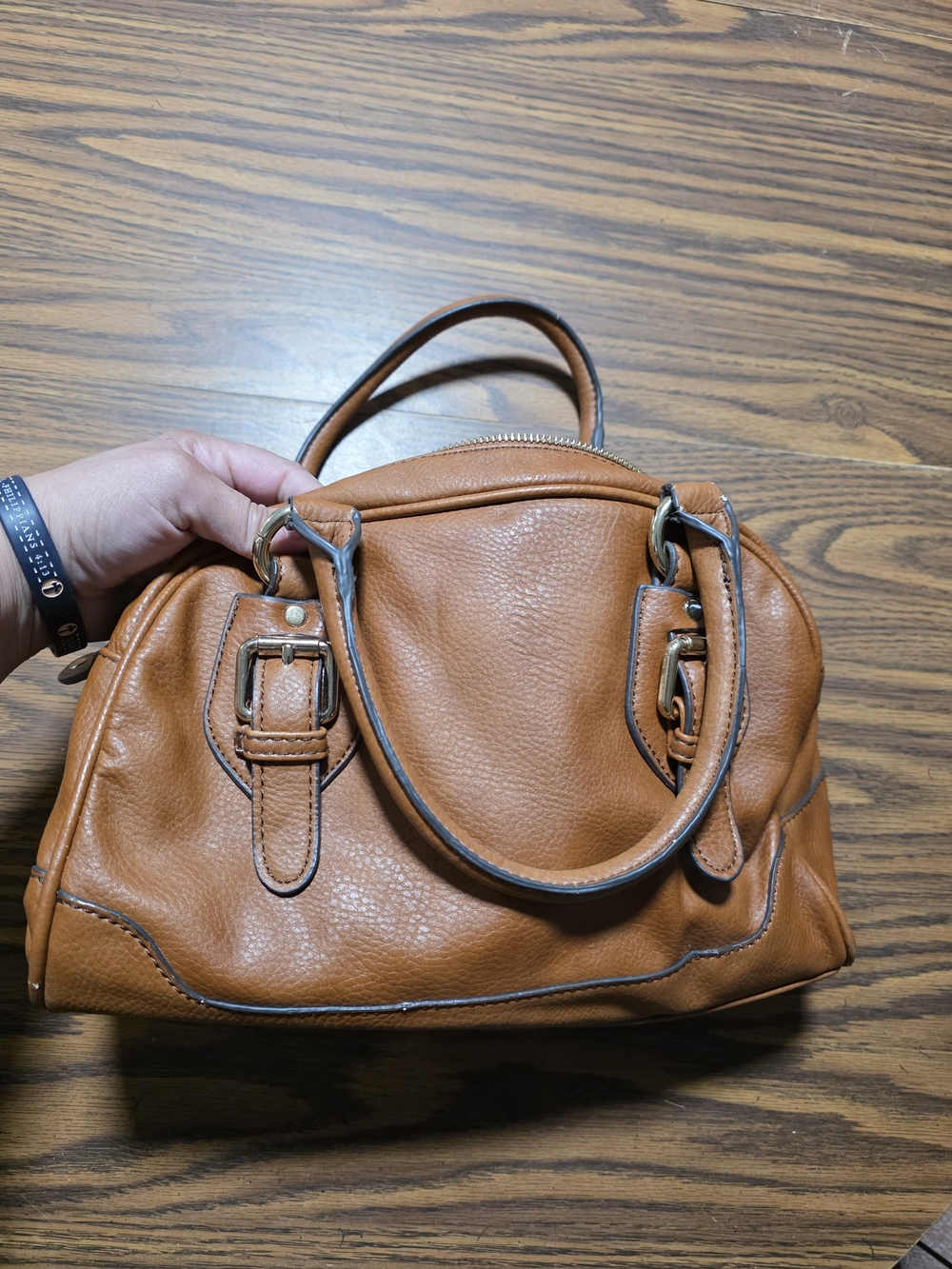 Women's Tan Leather Satchel Handbag Liz Claiborne
